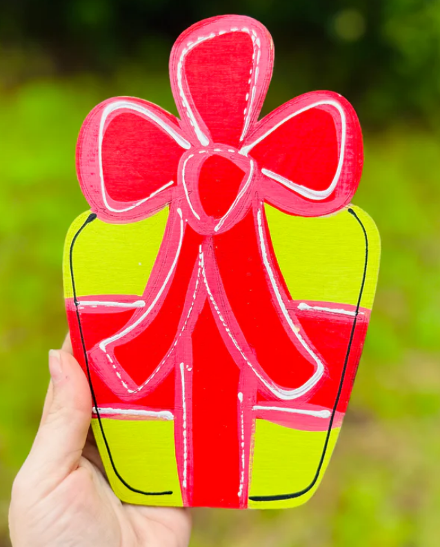 Present Ornament (HC066-O)