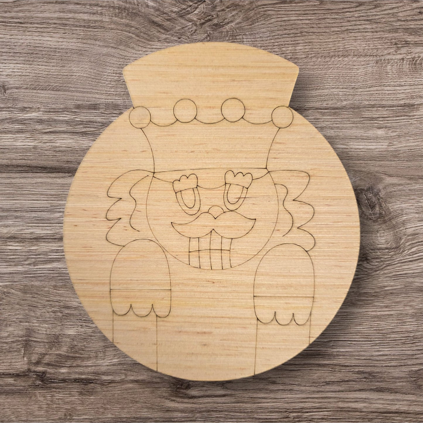 Nutcracker Round (DO-095)