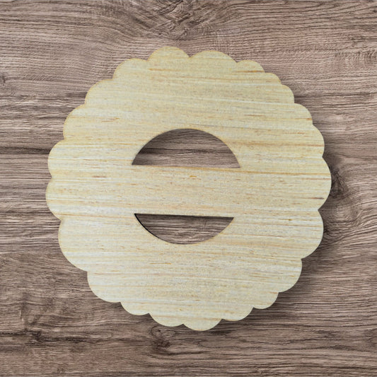 Scallop Round With Name Bar (BC049)