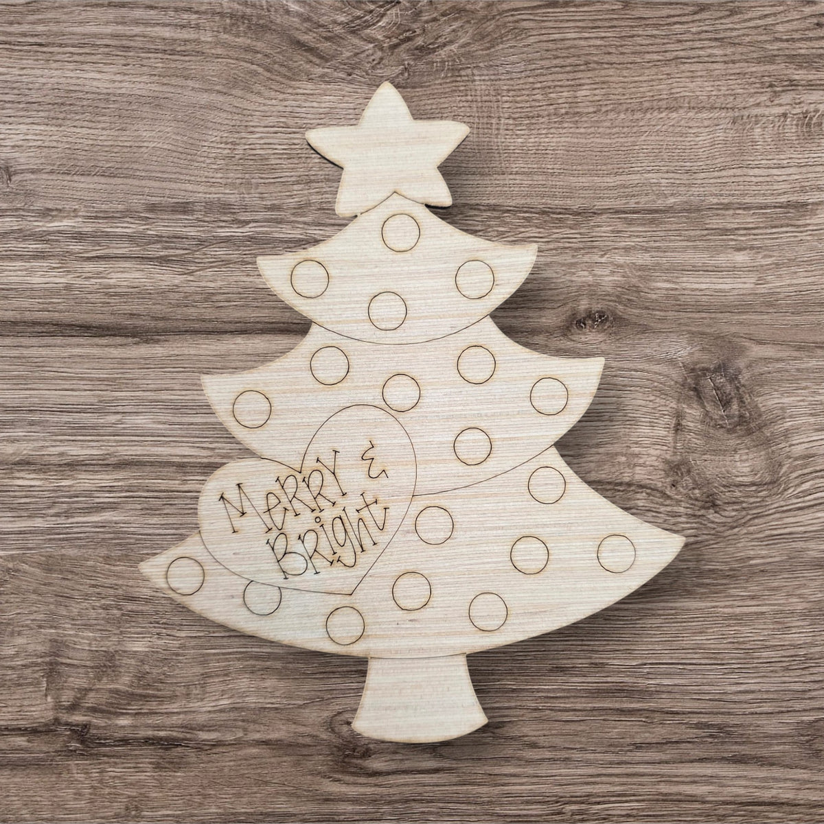 Merry & Bright Tree (LL164)