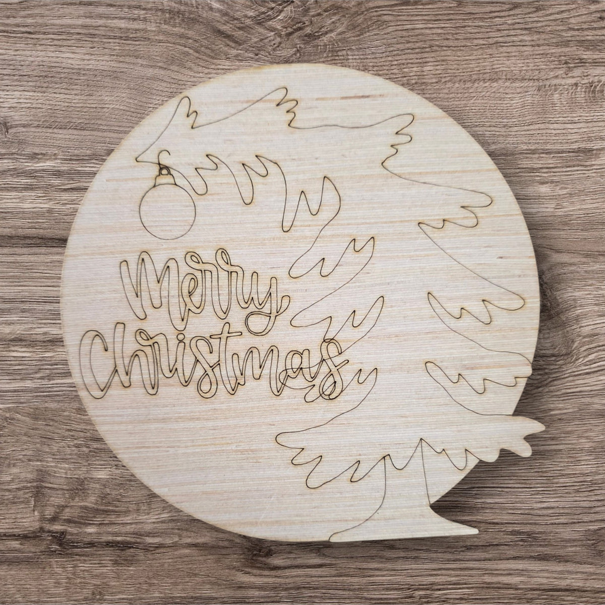 Merry Christmas Tree Round (LL072)